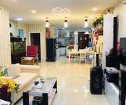 3 Định cư bán gấp căn hộ đường nguyễn văn linh chỉ có 2,75 tỷ nhà đẹp tặng full nội thất 105m2 , mua