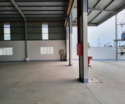 2 Cho thuê 3.800 m2 Kho xưởng mới ,Tân Uyên Bình dương đường lớn giá rẻ
