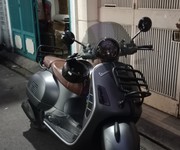 Vespa GTS 125 nhiều đồ chơi tặng kèm