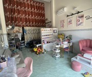 1 Cần sang nhượng salon khu đô thị