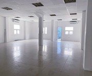 1 Cho thuê văn phòng 90m2 mặt tiền đường võ văn tần quận 3