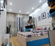 4 Nhà khu phân lô tu hoàng 40m2 5t 7.5 tỷ