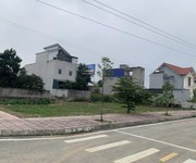 LÔ ĐẤT 3202M 10x32m liền kề Công sở TT Tân Phong