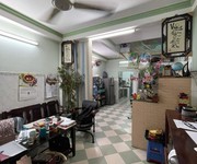 2 Lạc long quân phường 3 quận 11.