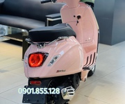 2 Vespa Sprint Hồng Diễm Lệ ở Bình Dương