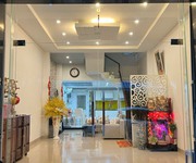 7  hot   bán căn nguyên đức cảnh 3 lầu ,full nội thất giá chỉ 5,4 tỷ