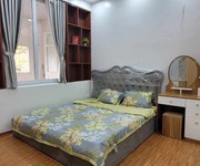 3 Cần bán nhà đống đa - chùa bộc - khu vực hiếm nhà bán - tập thể tầng 3 - gần phố - hơn 2 tỷ