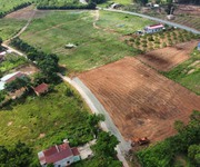 Bán ngộp 212m2  5,6x42,5  sổ riêng có thổ cư giá 295 triệu TX Bình Phước gần trường chợ KCN sầm uất