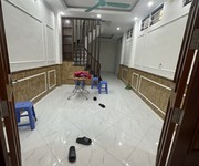 6 Cho thuê nhà mới xây tại Đê Trần Khát Chân, Thanh Lương, Hai Bà Trưng. DT 42m2x4tang. GIá 14trieu/th