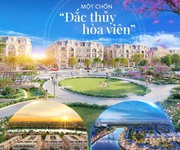 1 Những ngày này nhiều tuyến phố, công viên ở hải phòng rợp trong màu vàng của hoa hoàng yến hay còn