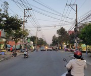 3 Trung tâm linh đông. tp thủ đức dt sử dụng 600m. ngang bề thế 23 27. giá 42.1 tr/m càn bán gấp đất