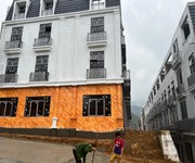 3 Tìm đâu ra nhà ngay trung tâm sapa với giá chỉ khoảng 60tr/m2 - chỉ 1 phút là ra hồ sapa