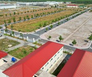 Bán Lô đất 100m2 , đối diện trường cấp 1 , Mặt tiền đường nhựa 11m , Ngay trung tâm hành chính huyện
