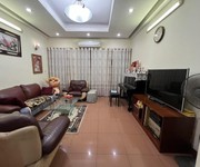 1 Cho thuê nguyên căn mặt phố tôn đức thắng - làm chdv kết hợp kd cực tốt