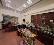 3 Cho thuê nguyên căn mặt phố tôn đức thắng - làm chdv kết hợp kd cực tốt