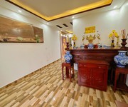 4 Bán nhà trại lẻ , diện tích 55m4 tầng giá 4.68 tỉ ô.tô đôc cửa thoải mái