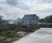 1 Chính chủ bán lô đất 2300m2 full thổ cư  tại  ấp trong, phước hậu, cần giuộc, long an