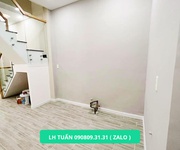 2 3131- bán nhà quận 3 phường 3, hẻm 242/ nguyễn thiện thuật 30m2 , 2 tầng , 2 pn giá chỉ 4 tỷ 250