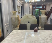 2 Chính chủ cần bán nhanh căn biệt thự song lập 123m2, vị trí đẹp gần trung tâm và chủ mua thô về
