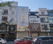 Bán nhà 4 tầng mặt phố đi bộ Nguyễn Văn Cừ khu vực kinh doanh VIP TP Vinh, Nghệ An