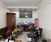 4 CỰC HIẾM Tại Văn Cao. Nhà độc lập 61mx 2.5 tầng giá chỉ 3 tỷ.0963230555
