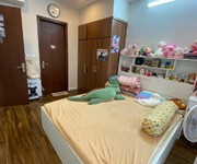 Bán gấp căn hộ chung cư cầu giấy 75m2, 3 ngủ, ô tô đỗ, chỉ 3.xx tỷ