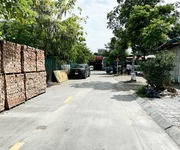 Chính chủ bán 80,2m2 đất, gần mặt phố Nguyễn Thời Trung. Đường ô tô tránh, đối diện CC