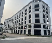 Bán 226 căn shophoues vs 20 tòa chung cư siêu quần thể huyện yênphong chủ đầu tư thì uy  tín nhất