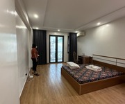 4 Cho thuê nhà 5 p.ngủ khép kín tại Văn Cao, DT: 80m2.