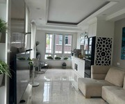 4 Bán nhà mặt phố đồng cổ 40m2- 7 tầng, chào giá 15.5 tỷ còn thương lượng.