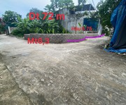 2 Đông phương yên gần quốc lộ 6 -500m  nhỉnh 1 tỷ .    dt 72 m , mt 6,3 hậu 6,75   lo góc    ô tô 7