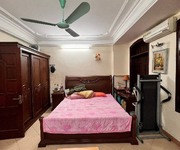 2 Bán nhà mặt ngõ phố kim ngưu, ô tô vào nhà, cách phố kim ngưu 50m, dt nhỉnh 43m2, 5 tầng, mt 4,9m.