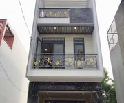 Nhà 2 tầng gần Công An phường Uyên Hưng