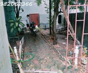 4 Mình cần nhượng nhà rộng 50m2 trong tổng diện tích hơn 100m2.