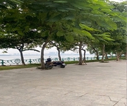 Bán nhà mặt phố Nhật Chiêu, view Hồ Tây, 2 mặt thoáng