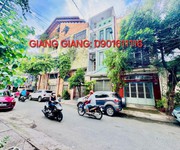 Bán nhà mặt tiền quận 4 - ngay hoàng diệu và khánh hội - giang giang:0901611116