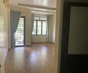 2 Cho thuê nhà 4 Tầng mặt đường Phương Lưu - Đông Hải, vị trí đẹp, kinh doanh mọi loại mặt hàng.