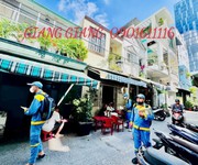 Bán nhà 3 mặt tiền hẻm xe hơi đường vĩnh khánh quận 4 - giang giang:0901611116