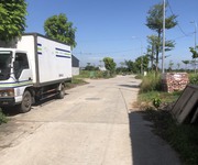 1 Lô góc 2 mặt tiền. đường 2 oto tránh nhau. đất thổ cư sẵn sang tên. kinh doanh. diện tích: