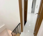 3 Chính chủ bán nhà mới xây nội thất mới sát đường trần cao vân