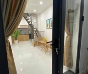 1 Chính chủ bán nhà mới xây nội thất mới sát đường trần cao vân