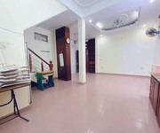 Cho ở nhóm sinh viên 7 - 8 người nhà đường láng, 40m2, 4 tầng, 4 ngủ, 15 triệu, đủ đồ