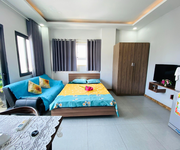 1 Cho thuê phòng Quận 7, căn hộ dịch vụ, phòng ban công, full nội thất. Phòng rộng 30m2