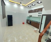 1 Cho thuê nhà Văn Cao, DT: 45m2 x 4 tầng, 4 phòng ngủ.