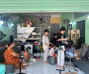 1 Sang nhượng tiệm tóc   nail khu phố tân phú 1, tân bình, dĩ an, bình dương