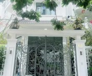 2 Bán nhà góc 2 mặt tiền đường trong kdc phong phú 4 bình chánh shr 192m2 giá 31 tỷ