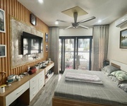 1 Bán nhà mặt phố đông các đống đa diện tích 62m 6 tầng thang máy dòng tiền 1 tỷ/ năm giá 27.5 tỷ lh