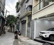 1 Hot   atm phú đô  thông số đẹp, mặt tiền khủng, ô chờ thang máy. ô tô tránh, kinh doanh, ngõ thông