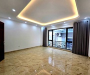 Bán nhà đường bưởi, tây hồ, 40m2 7 tầng mt 5m- 12 tỷ- oto đỗ cổng- ngõ thông- thang máy