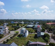 2 Cần bán lô đất mặt tiền đường nhựa lớn, thông thoáng, trung tâm Phú Giáo